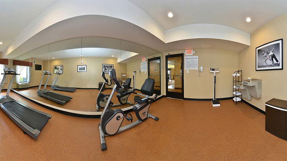 Holiday Inn Express Hotel & Suites Petersburg/Dinwiddie By Ihg Eksteriør bilde