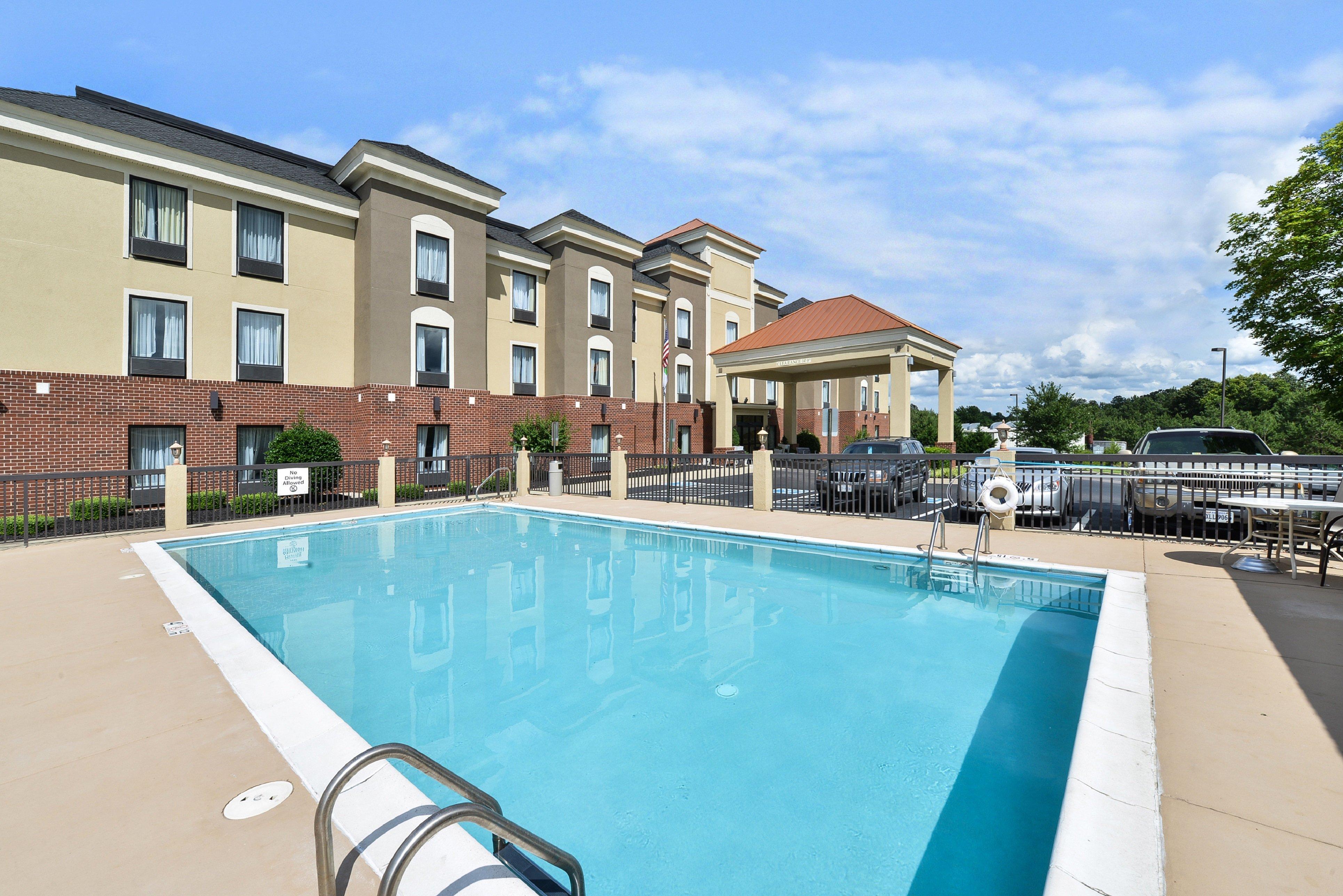 Holiday Inn Express Hotel & Suites Petersburg/Dinwiddie By Ihg Eksteriør bilde