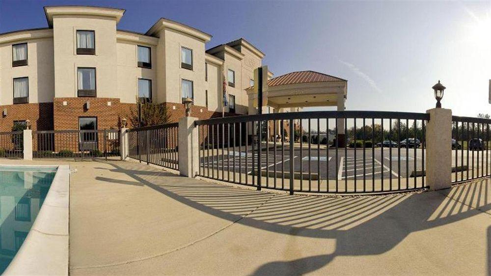 Holiday Inn Express Hotel & Suites Petersburg/Dinwiddie By Ihg Eksteriør bilde