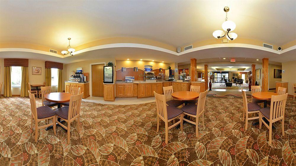 Holiday Inn Express Hotel & Suites Petersburg/Dinwiddie By Ihg Eksteriør bilde